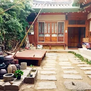 Gongsimga Hanok 2* Seúl