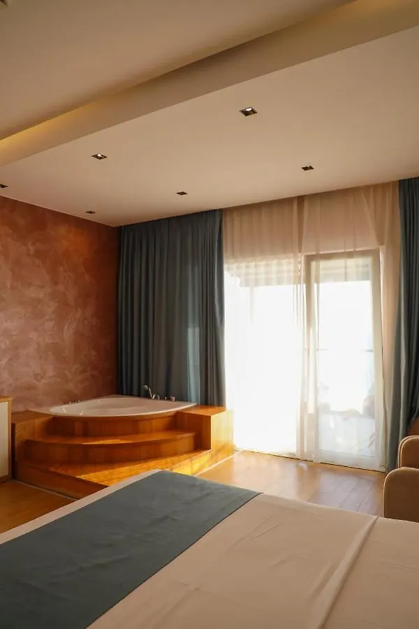 Vm Resort & Spa Golem  Hotel